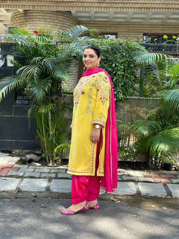 Yellow and Magenta Full Suit With Magenta Dupatta-1582