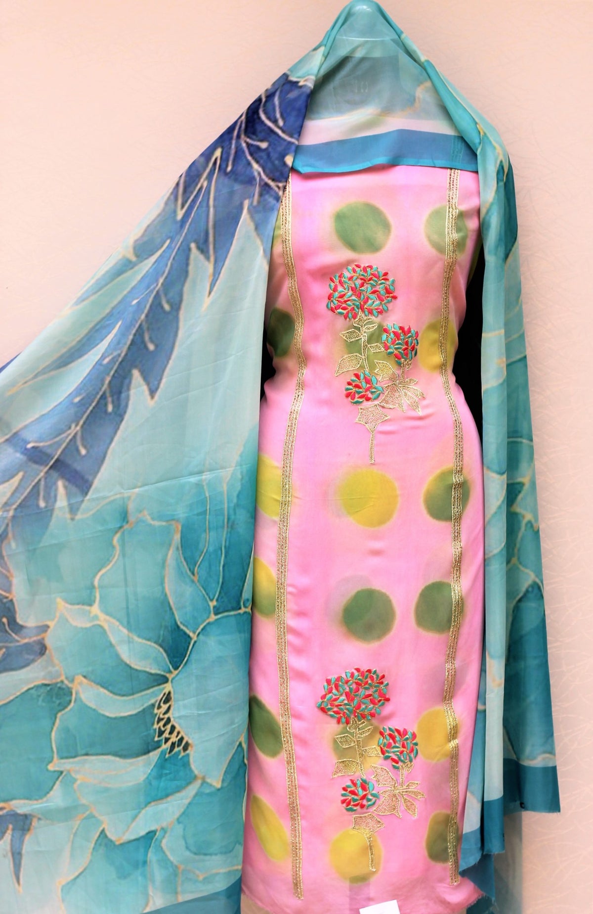 Pink Tie and Dye Full Suit With Tabbi Silk Printed Dupatta