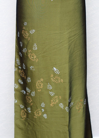 Mehndi Green Full Suit With Tabbi Silk Tie Dye Dupatta